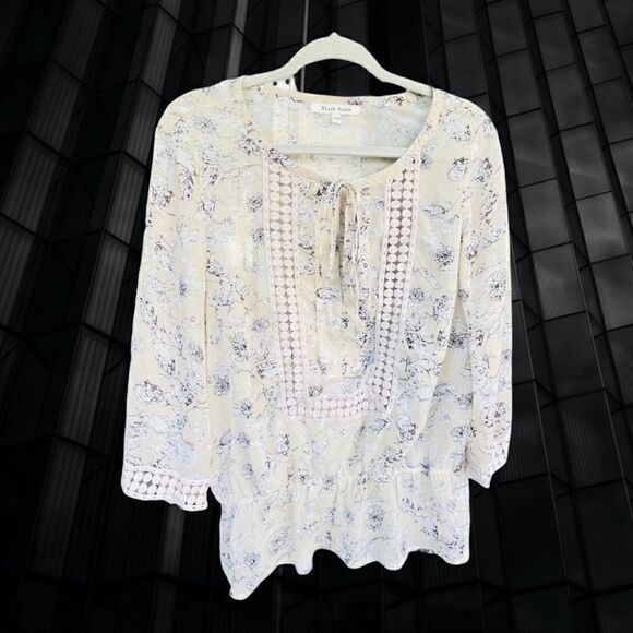 Black Rainn Tops - Black Rainn Womens Sheer Top Size Large